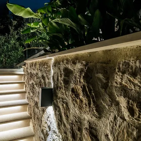 Cosy Loft W Private Pool & Patio