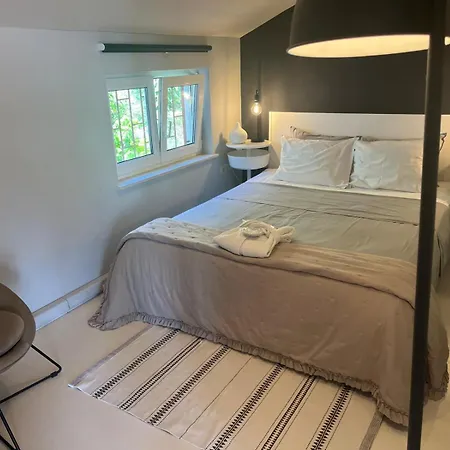 Cosy Loft W Private Pool & Patio *