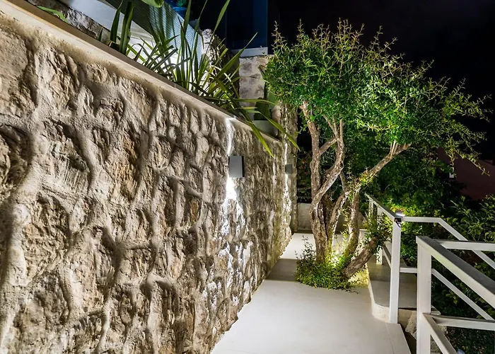 Cosy Loft W Private Pool & Patio * ドゥブロブニク