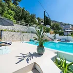 Lejlighed Cosy Loft W Private Pool & Patio *