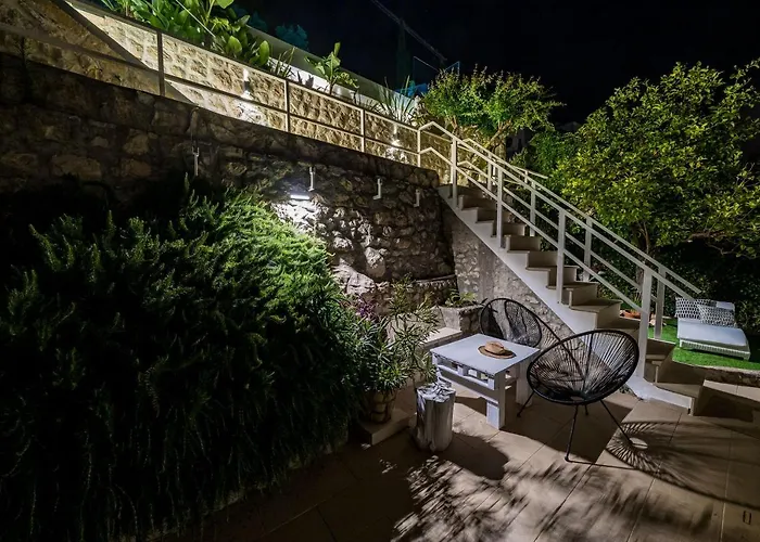 Cosy Loft W Private Pool & Patio Апартаменты Дубровник